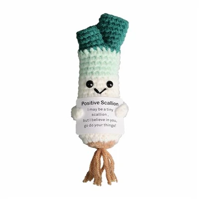 Peluche all'erba cipollina all'uncinetto